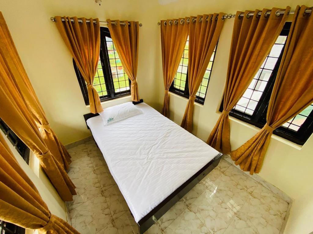 Bob Leisure Hotel Ooty Ngoại thất bức ảnh